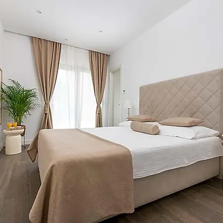 Samstag Gasthuis 4*