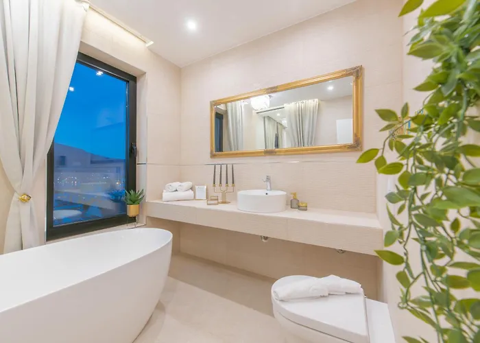 Samstag Πανσιόν 4*